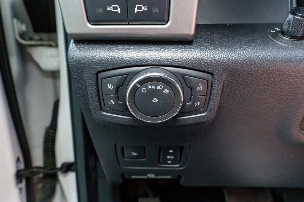 2017 Ford F-350 Image 41