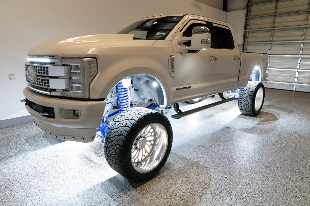 2017 Ford F-350 Image 9
