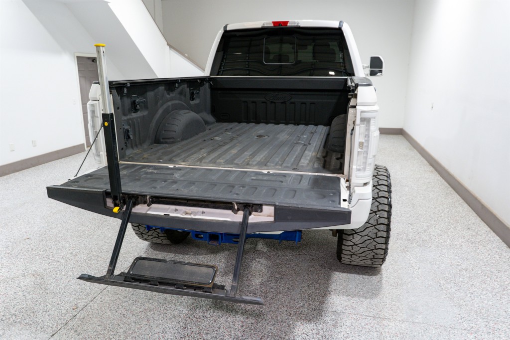 2017 Ford F-350 Image 15