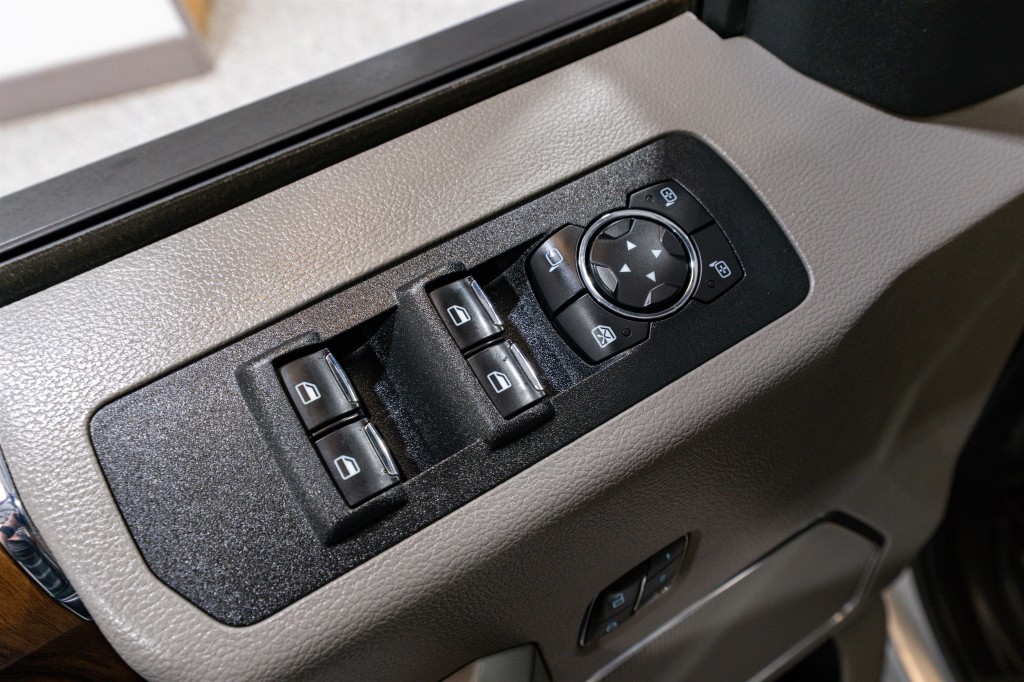 2018 Ford F-150 Image 16