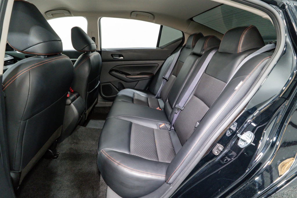 2024 Nissan Altima Image 27