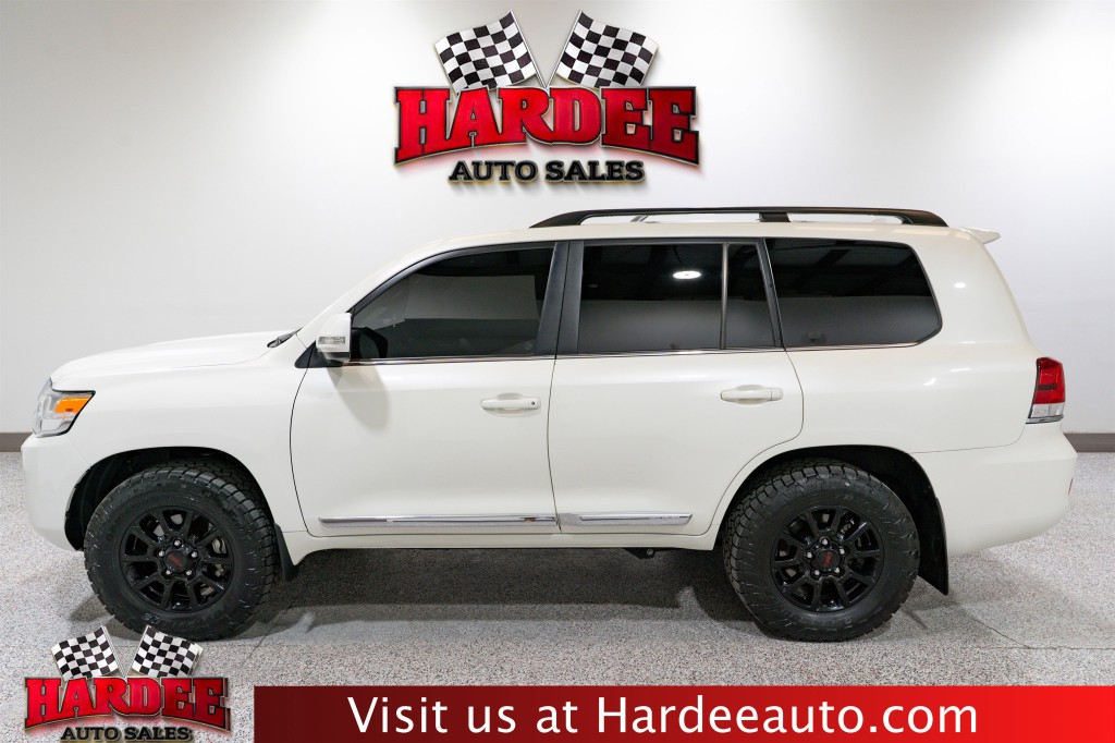 2021 Toyota Land Cruiser Image 1