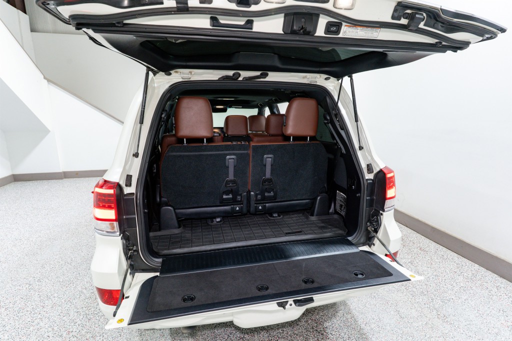 2021 Toyota Land Cruiser Image 37