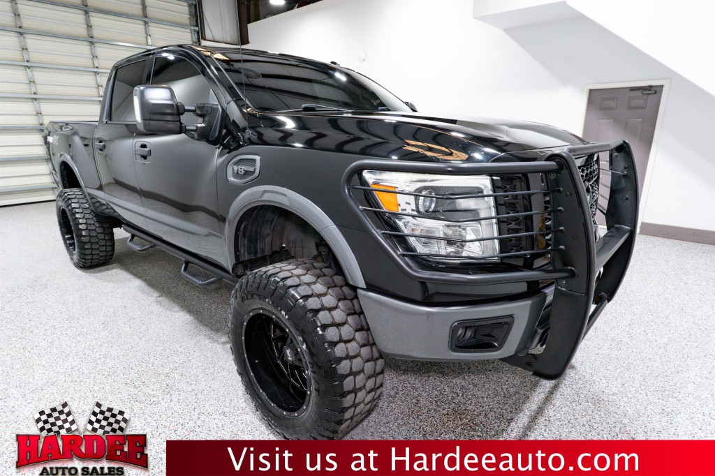 2017 Nissan Titan Image 6