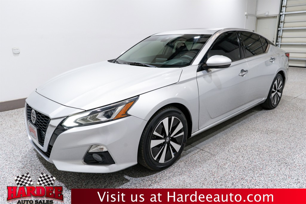 2019 Nissan Altima Image 2