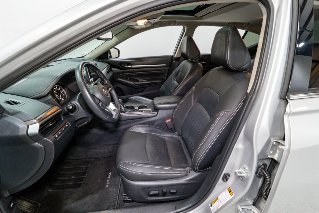 2019 Nissan Altima Image 15