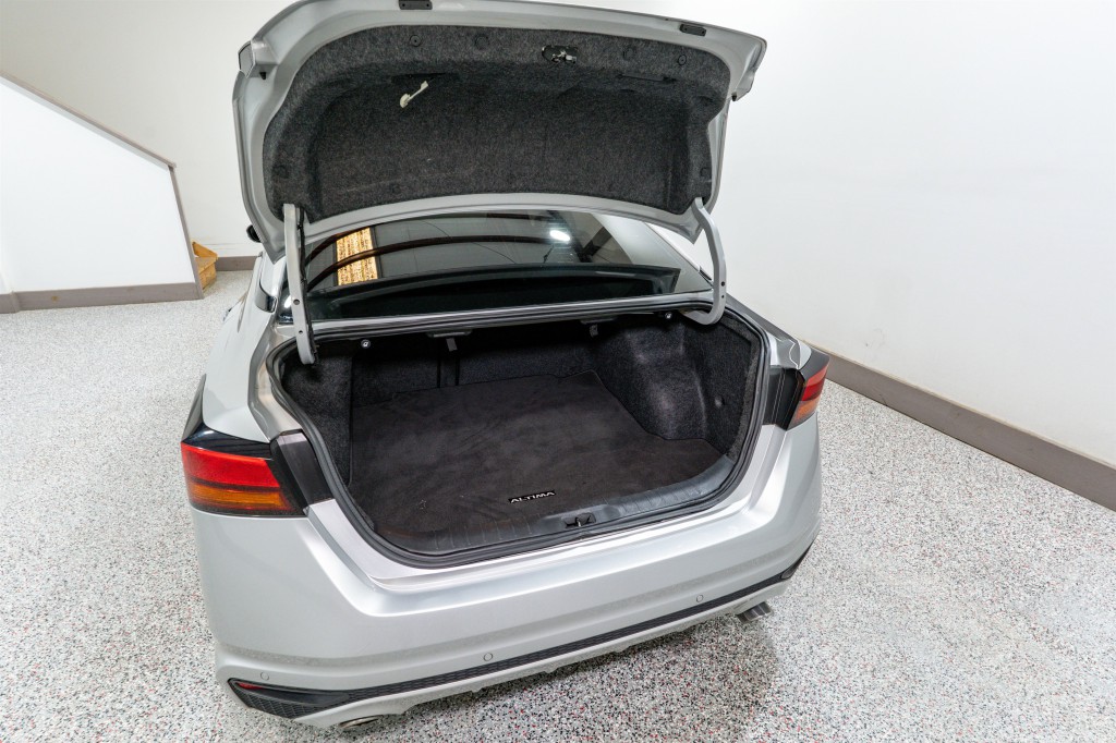 2019 Nissan Altima Image 30