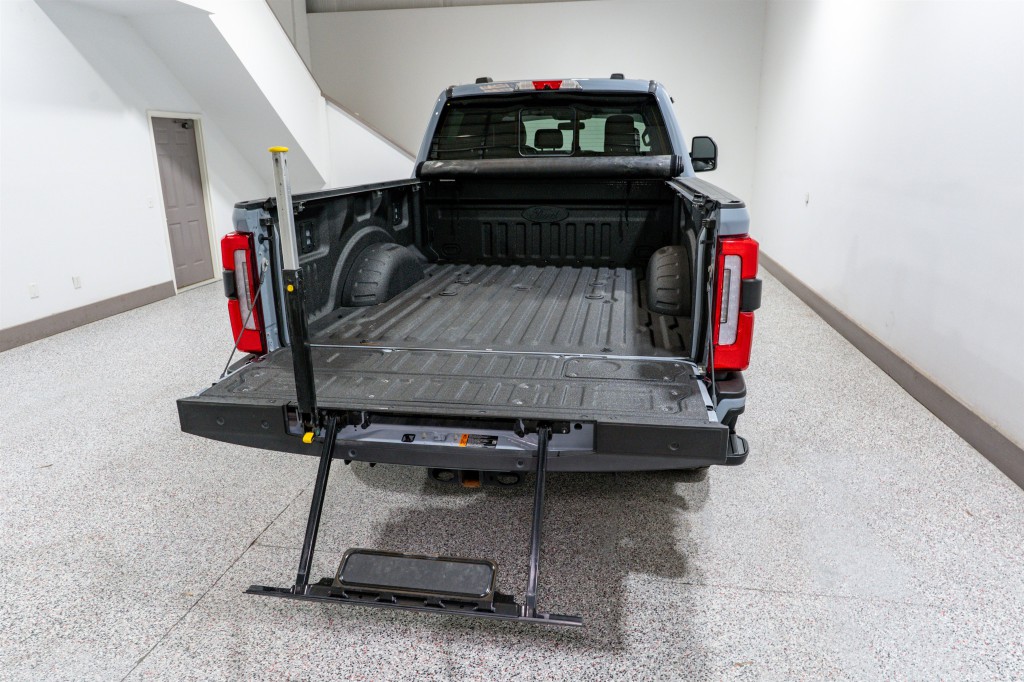 2024 Ford F-250 Image 12