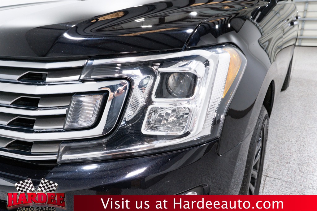 2021 Ford Expedition Image 8