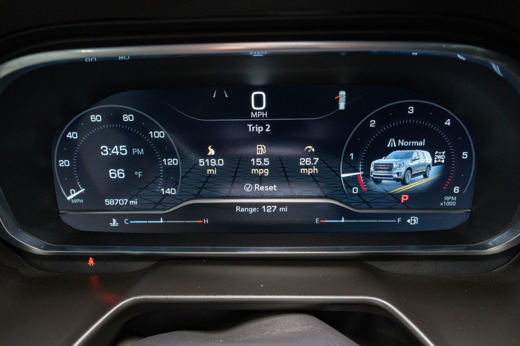 2023 GMC Yukon Image 25