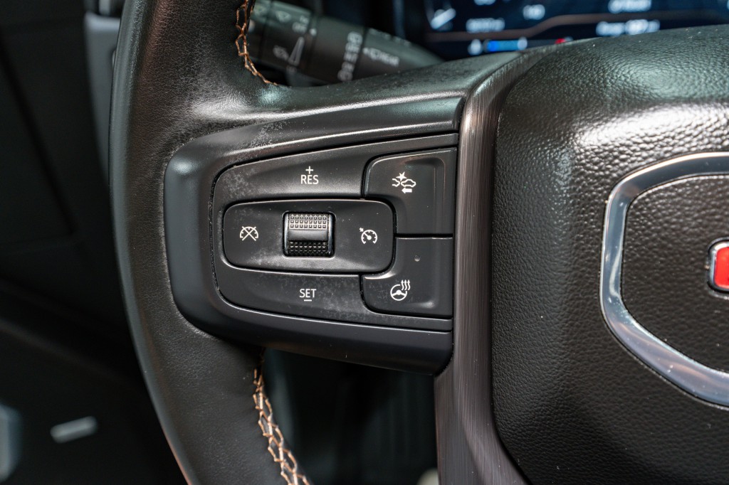 2023 GMC Yukon Image 27