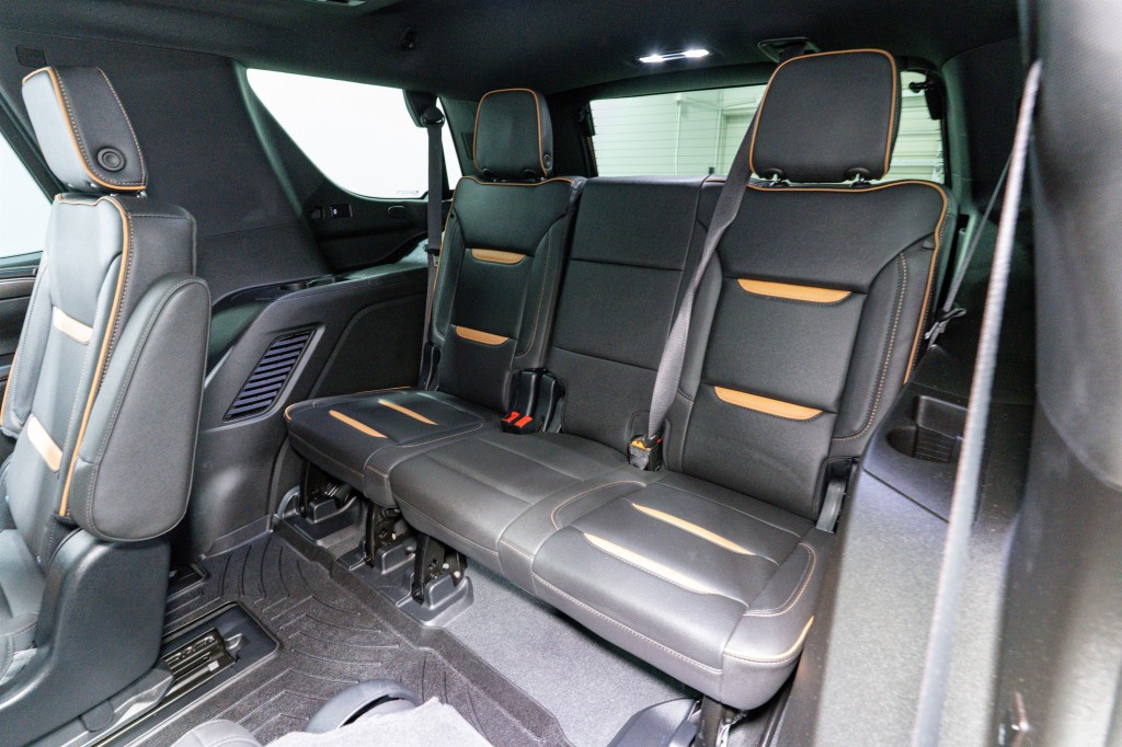 2023 GMC Yukon Image 34