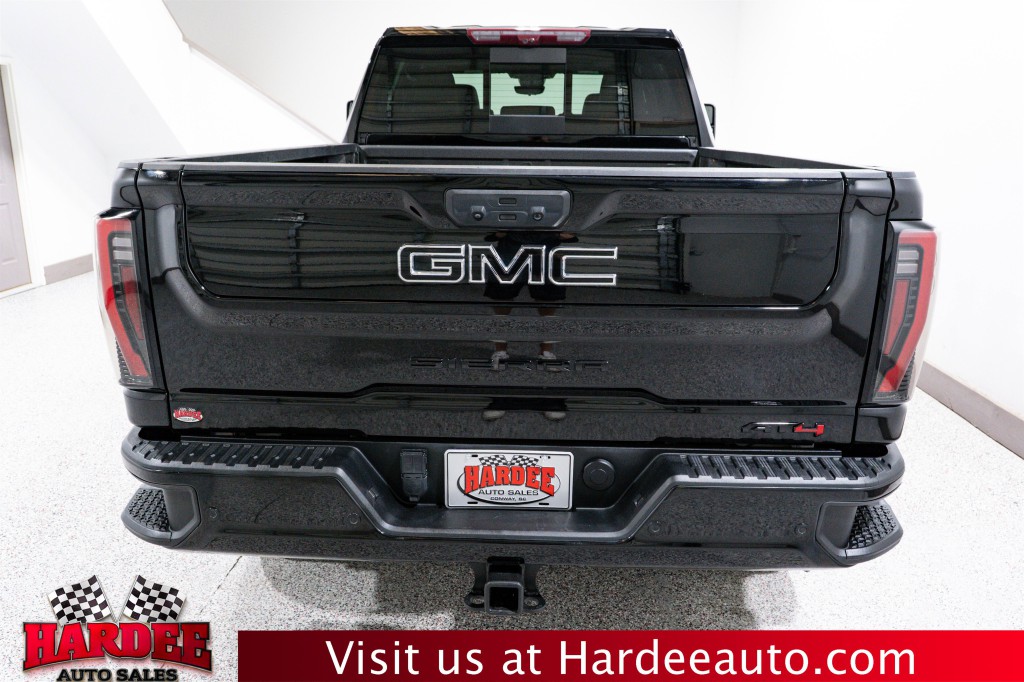 2024 GMC Sierra 2500 Image 4