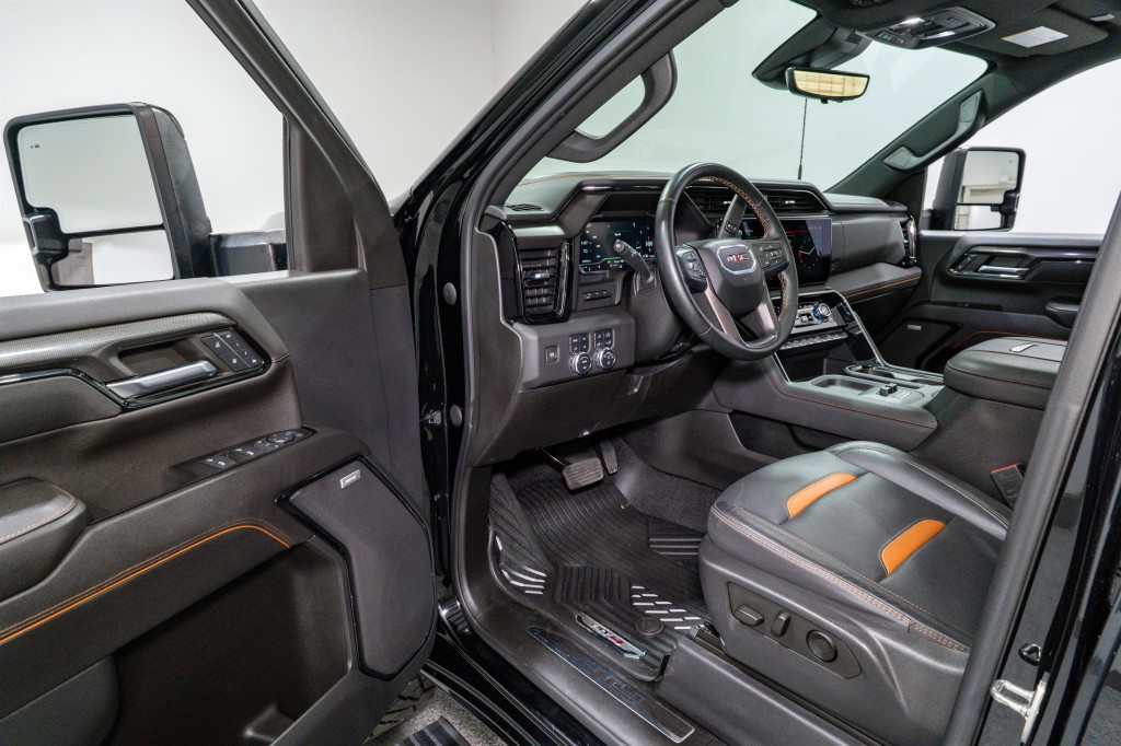 2024 GMC Sierra 2500 Image 15