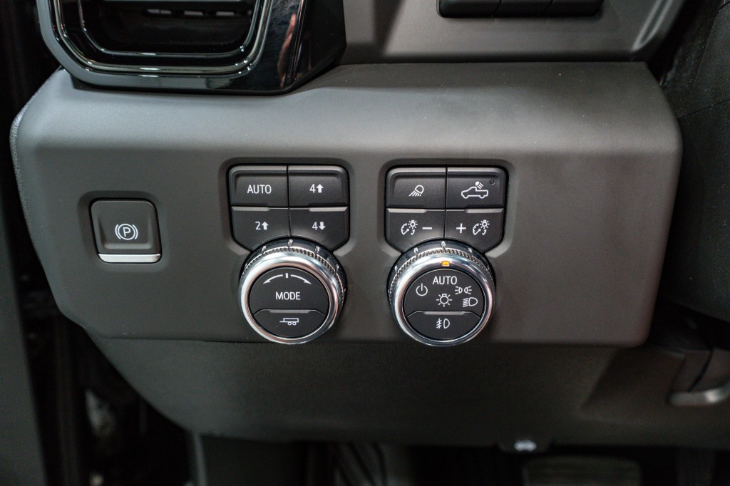 2024 GMC Sierra 2500 Image 36