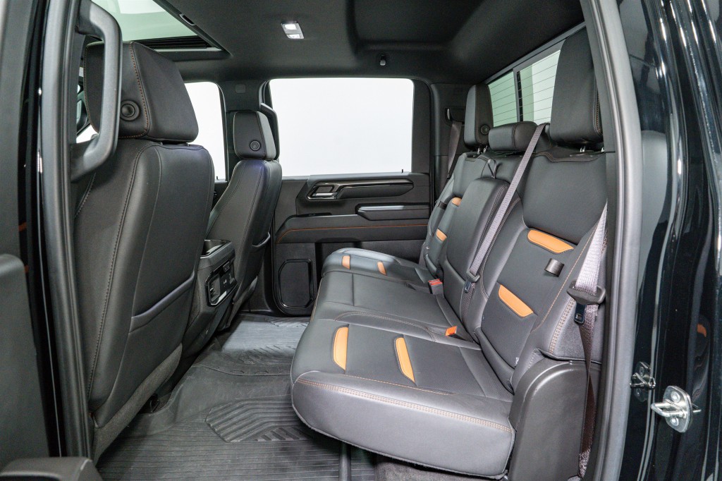 2024 GMC Sierra 2500 Image 37