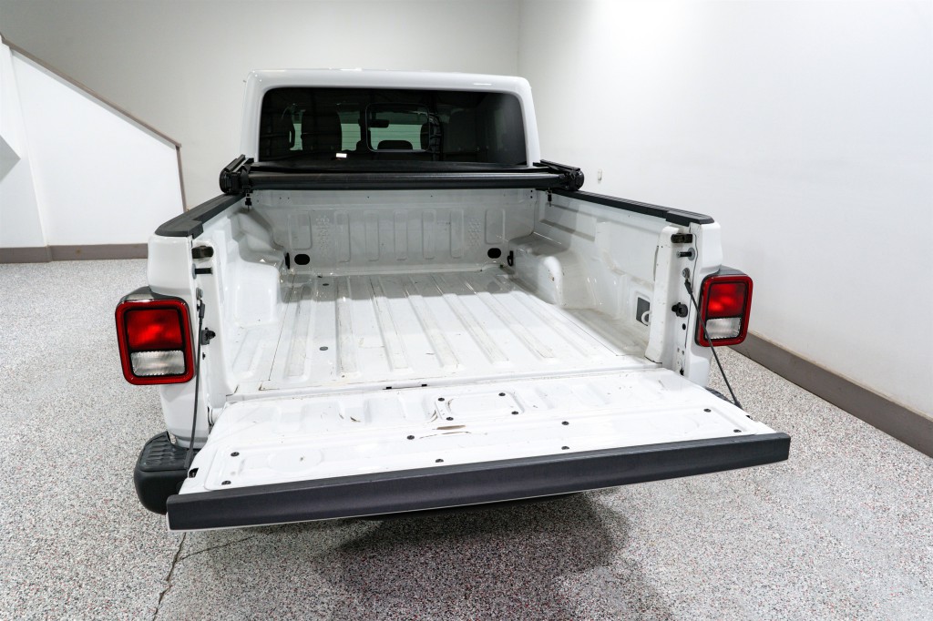 2023 Jeep Gladiator Image 12