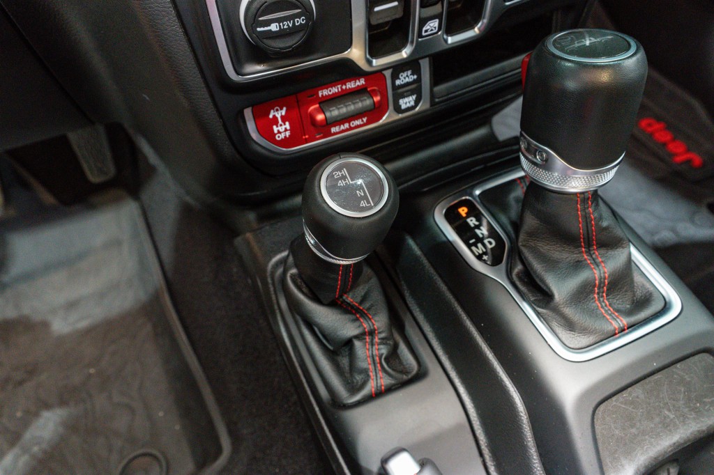 2023 Jeep Gladiator Image 25