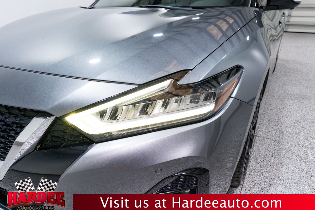 2019 Nissan Maxima Image 8