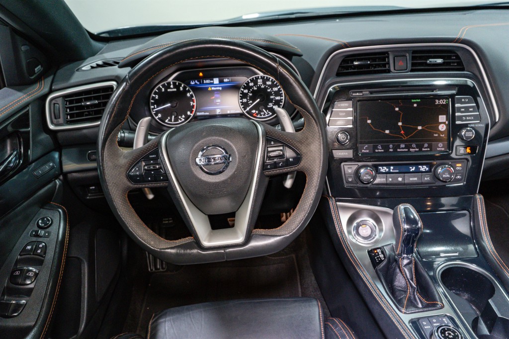 2019 Nissan Maxima Image 11