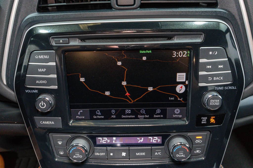 2019 Nissan Maxima Image 17