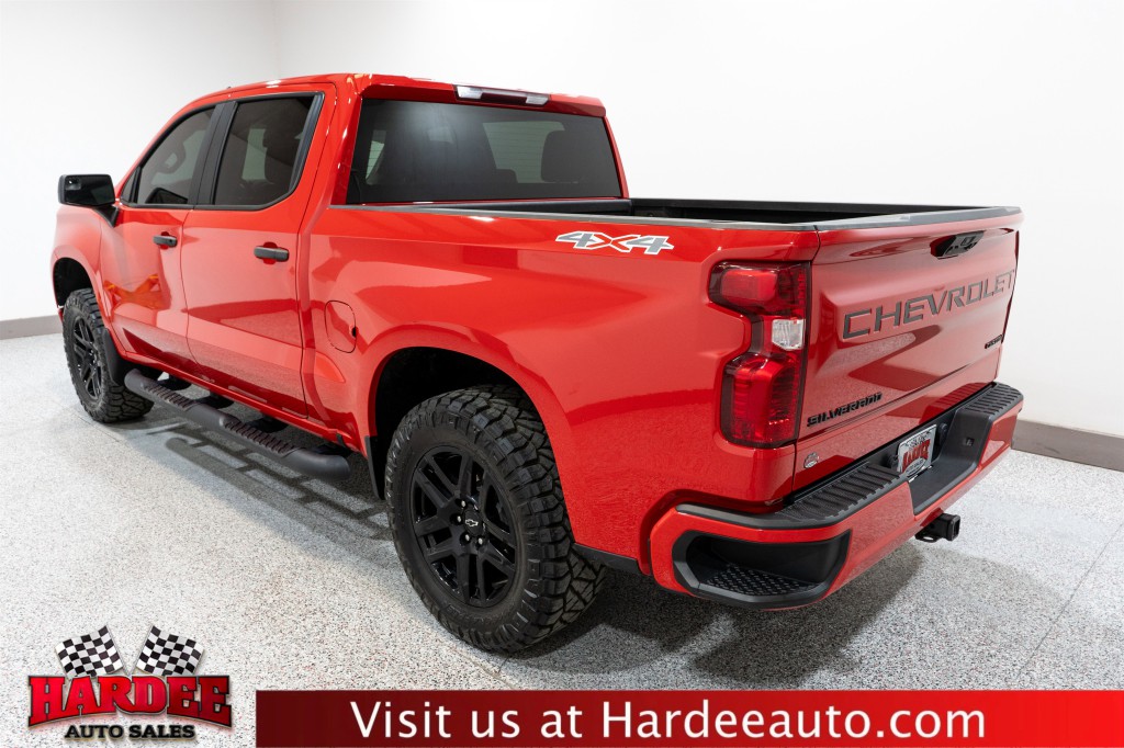 2023 Chevrolet Silverado 1500 Image 3