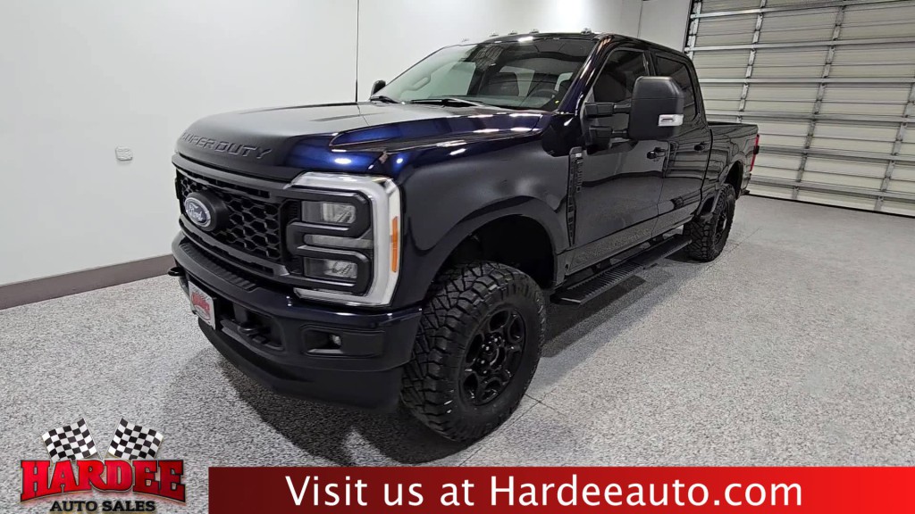 2023 Ford F-250 Image 1