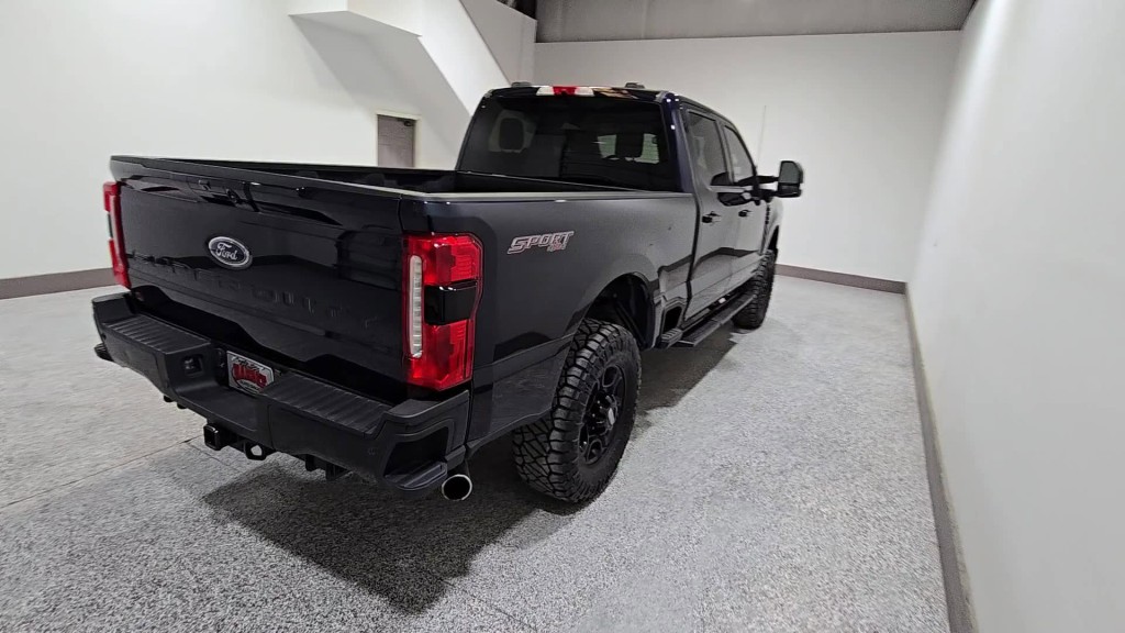 2023 Ford F-250 Image 4