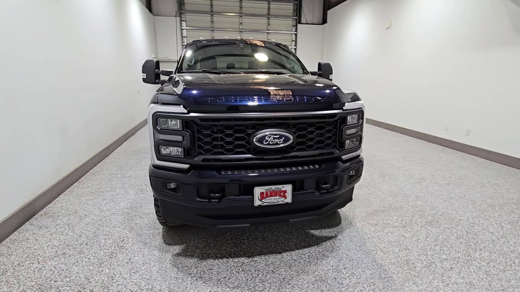 2023 Ford F-250 Image 6