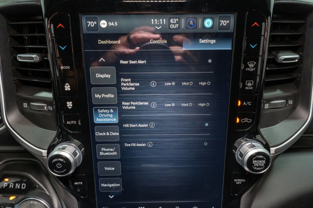 2024 RAM 2500 Image 17