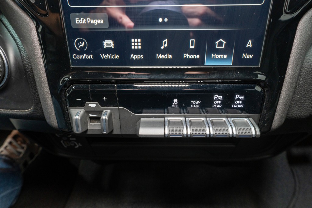 2024 RAM 2500 Image 21