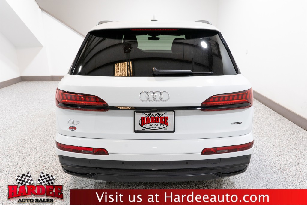2022 Audi Q7 Image 4