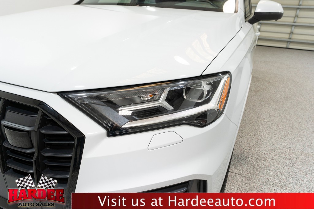2022 Audi Q7 Image 8