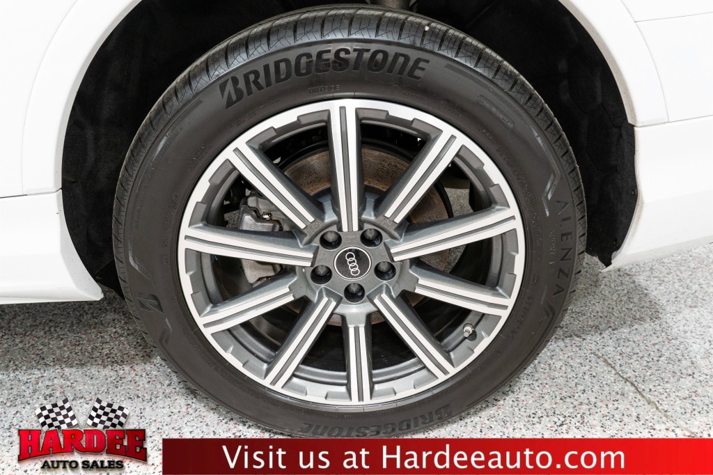 2022 Audi Q7 Image 10