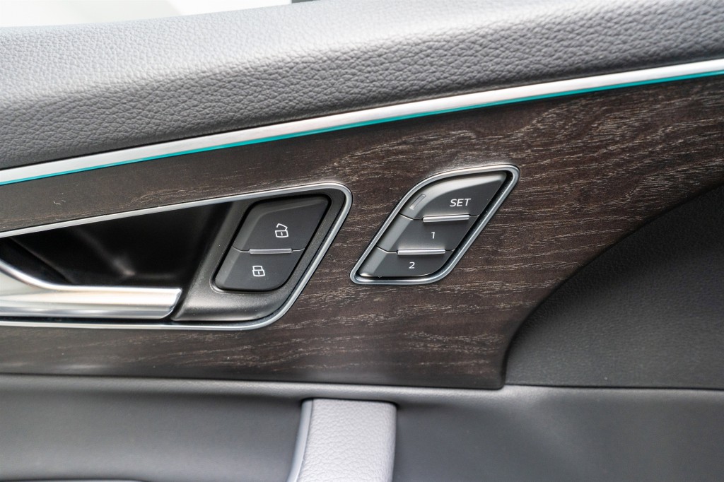 2022 Audi Q7 Image 13