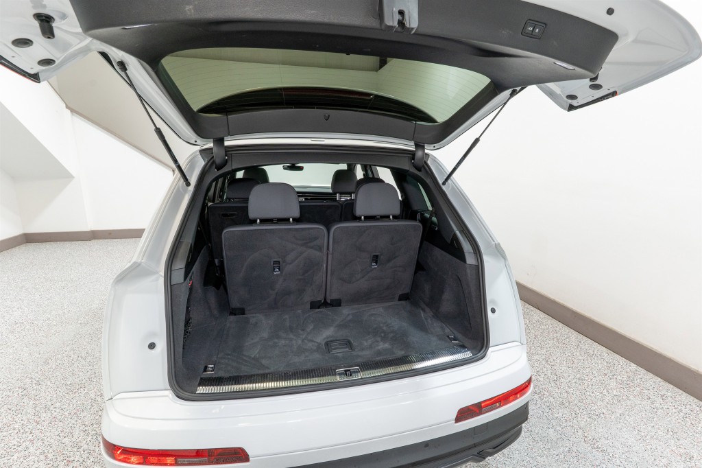 2022 Audi Q7 Image 32