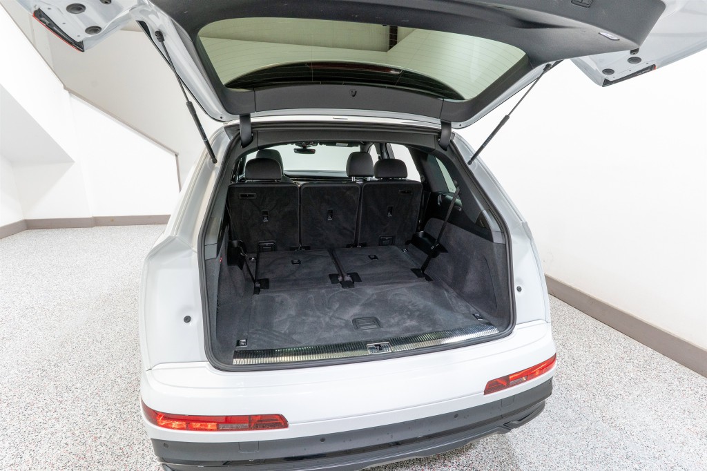 2022 Audi Q7 Image 34
