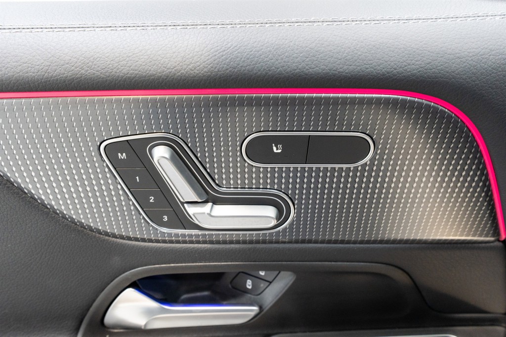 2022 Mercedes-Benz GLB Image 14