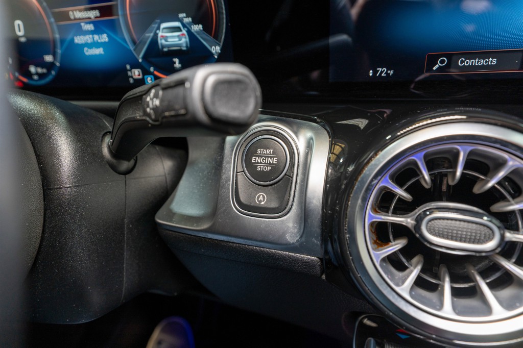 2022 Mercedes-Benz GLB Image 30