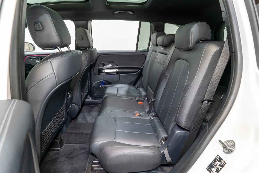 2022 Mercedes-Benz GLB Image 32