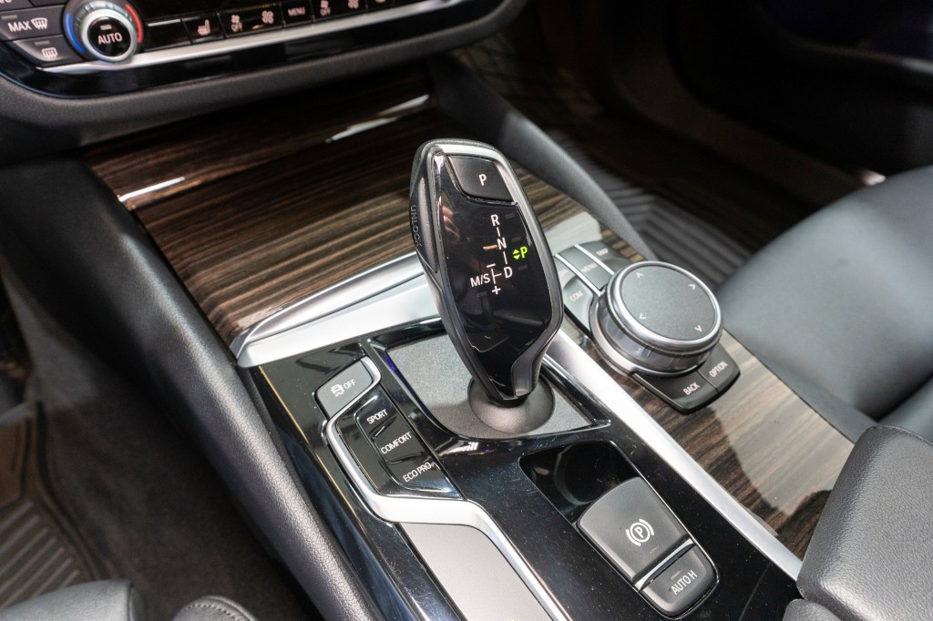 2019 BMW 5 Series Image 21