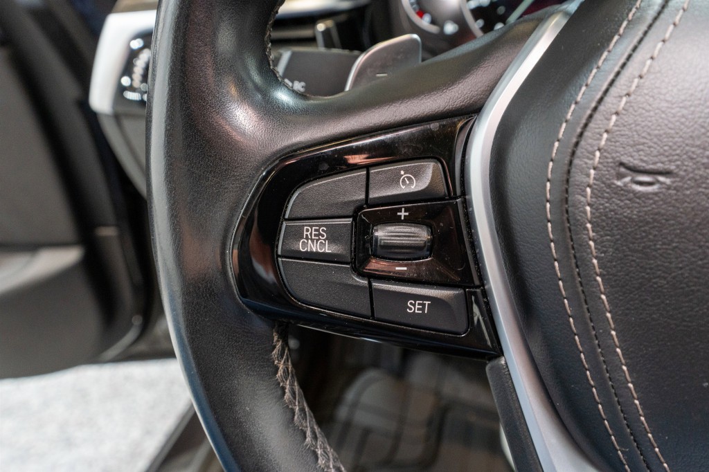 2019 BMW 5 Series Image 25