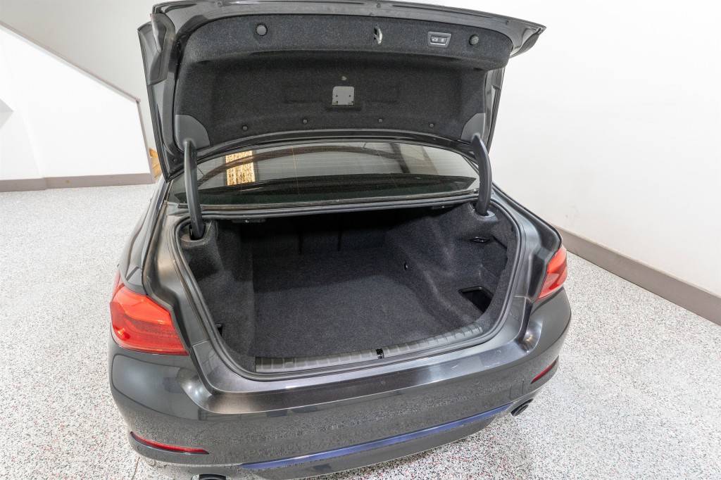 2019 BMW 5 Series Image 31