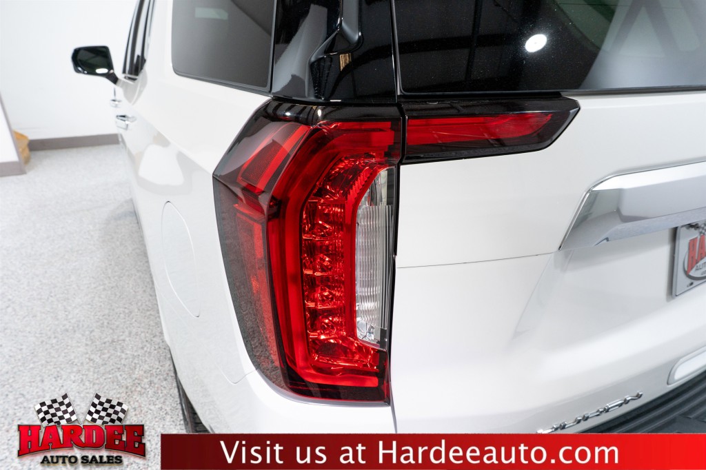 2023 GMC Yukon Image 9