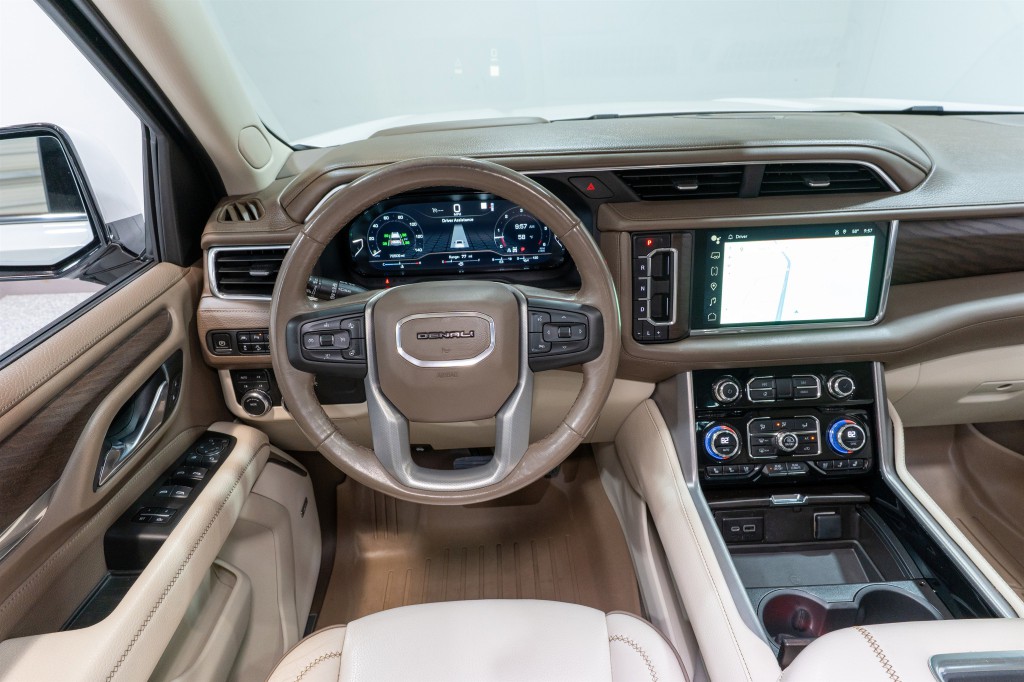 2023 GMC Yukon Image 12