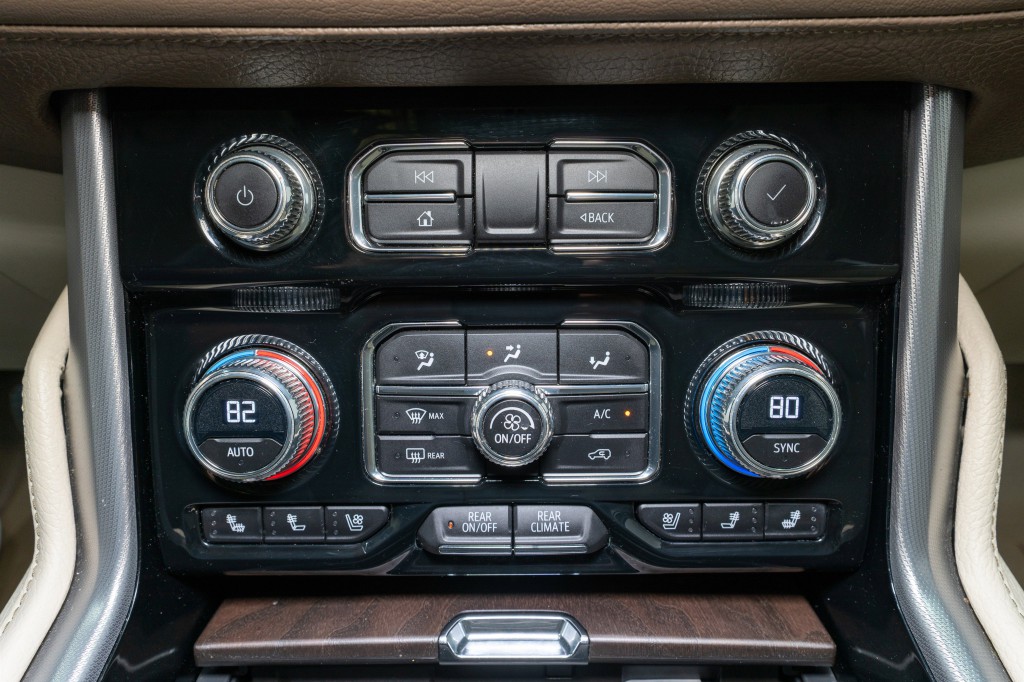 2023 GMC Yukon Image 22