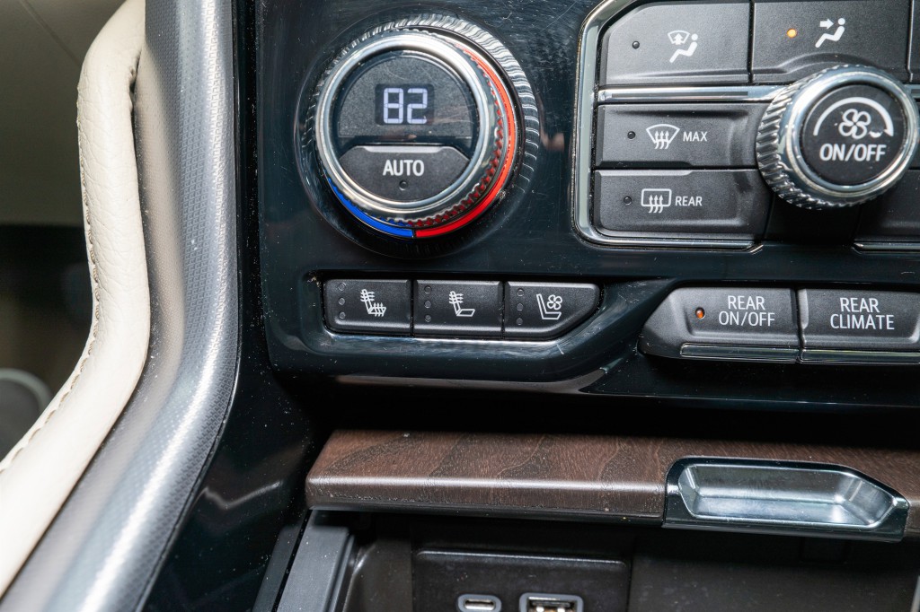 2023 GMC Yukon Image 23