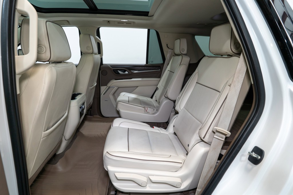 2023 GMC Yukon Image 33