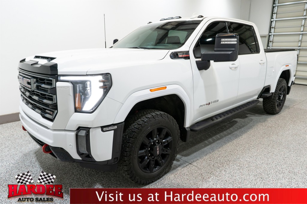 2024 GMC Sierra 2500 Image 2