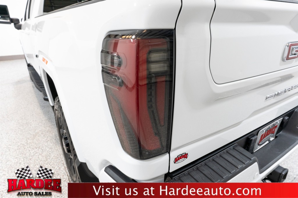 2024 GMC Sierra 2500 Image 9